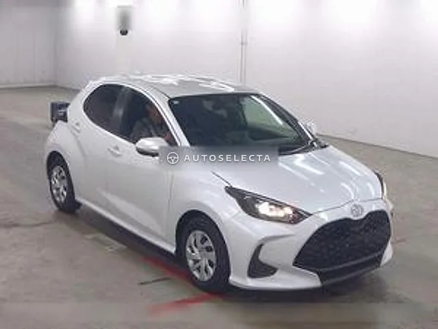 Toyota Yaris 2025, auction grade R
