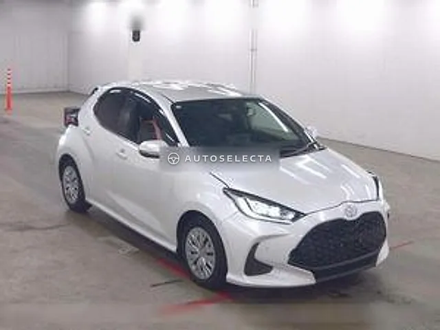 Toyota Yaris Hybrid 2024, auction grade R