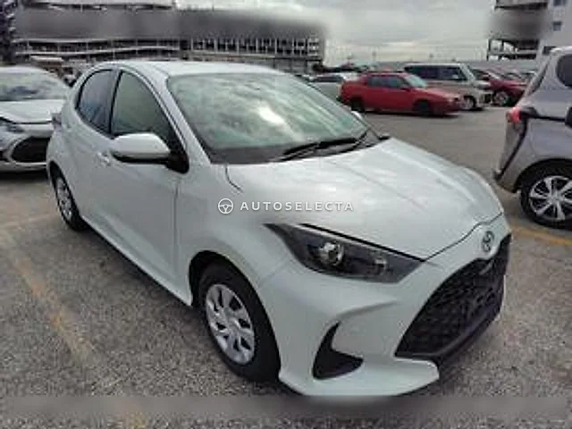 Toyota Yaris Hybrid 2024