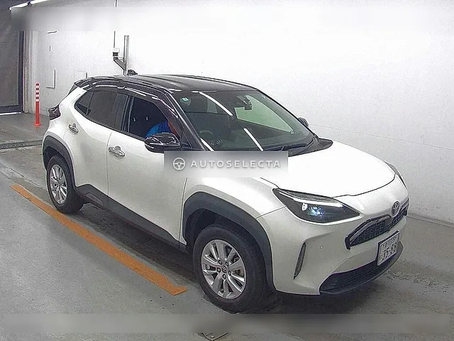 Toyota Yaris Cross 2021, auction grade R