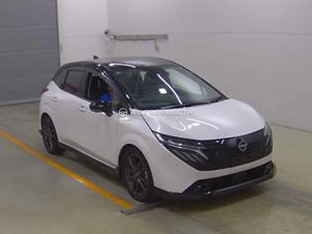Nissan Aura 2025, auction grade R
