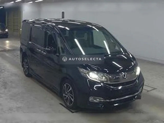 Honda Stepwgn Spada 2015, auction grade R