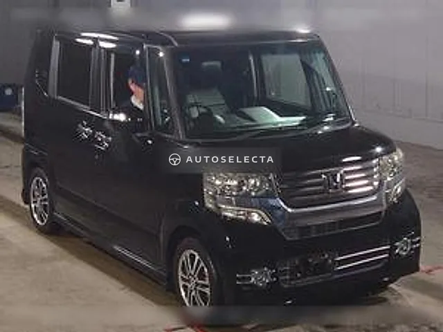 Honda N-BOX Custom 2013, auction grade 4.5