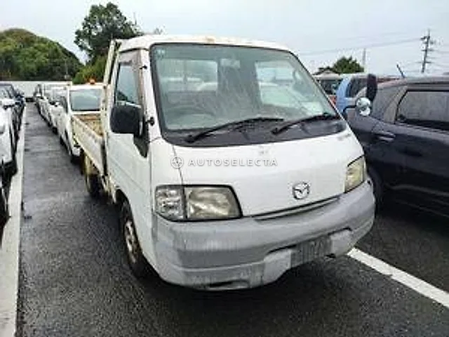 Mazda Bongo 2003, auction grade R