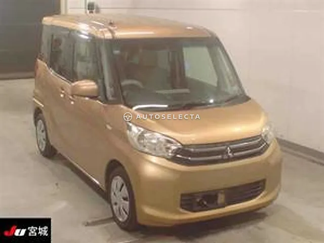Mitsubishi eK Space 2014, auction grade 3.5