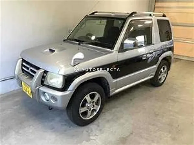Mitsubishi Pajero Mini 2006, auction grade 3