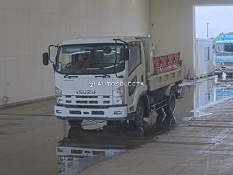 Isuzu Forward 2014, photo 1 of 1