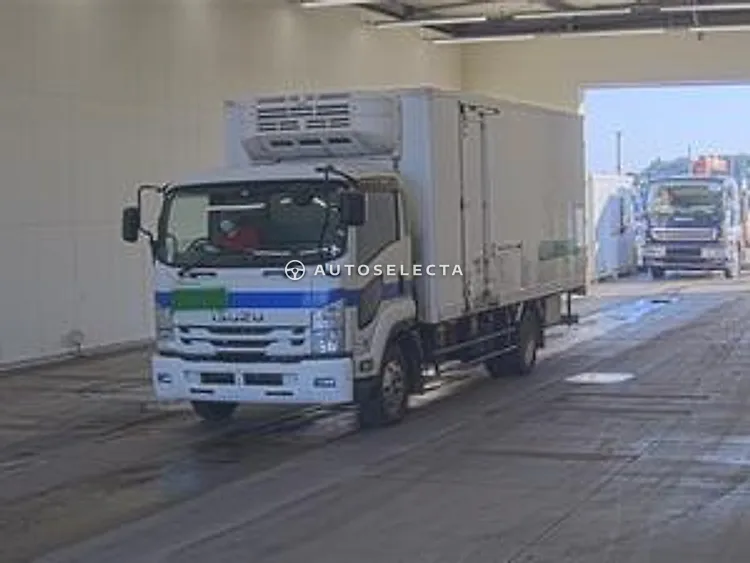 Isuzu Forward 2015, photo 1 of 1