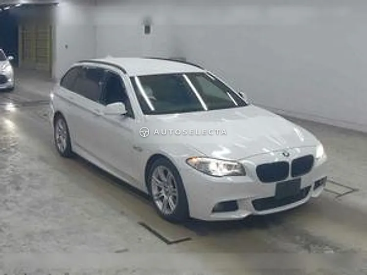 BMW 5 Series 2013, photo 1 of 1