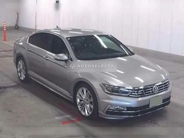 Volkswagen Passat 2017, auction grade 4