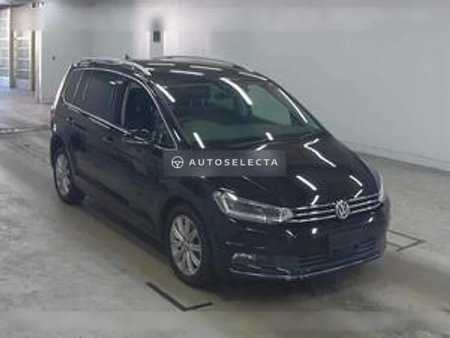 Volkswagen Golf Touran 2017, auction grade 4.5
