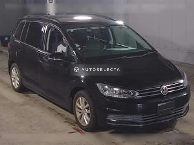 Volkswagen Golf Touran 2016, auction grade 4