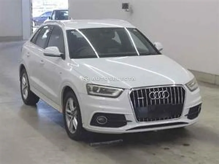 Audi Q3 2014, photo 1 of 1