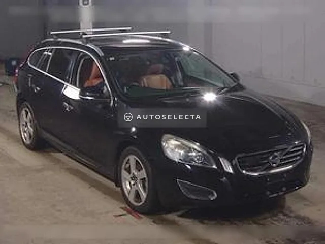 Volvo V60 2012, auction grade 4