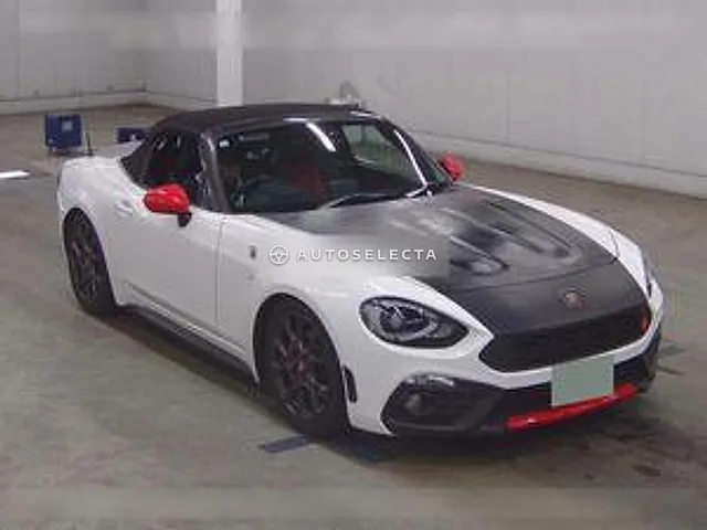 Abarth 124 Spider 2016, auction grade 4.5