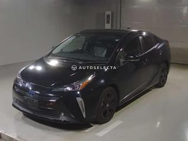 Toyota Prius 2021, auction grade 3.5