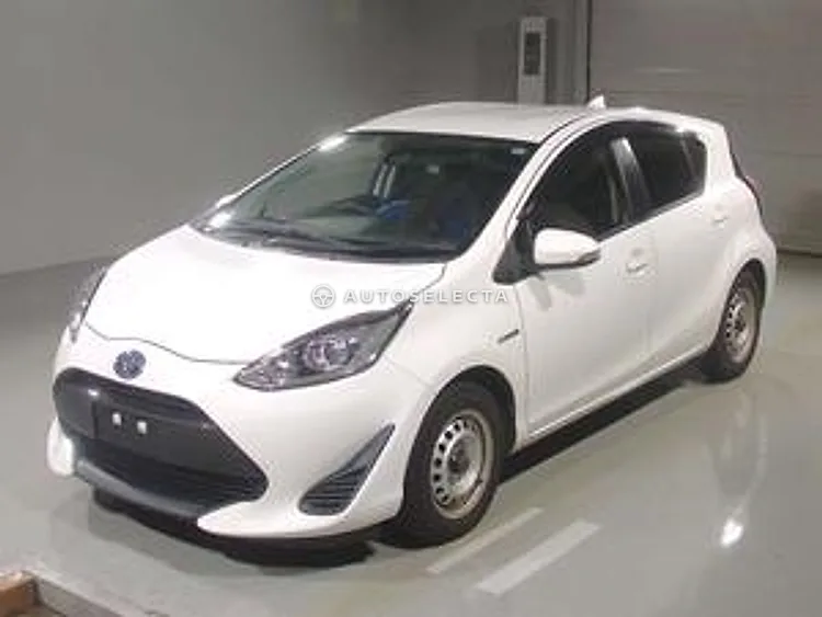 Toyota Aqua 2017, photo 1 of 1