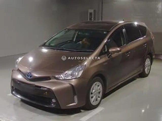 Toyota Prius Alpha 2015, auction grade 3
