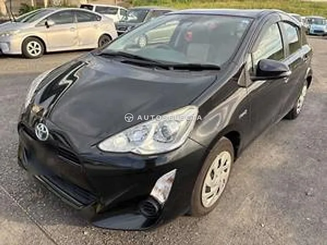 Toyota Aqua 2016, auction grade RA