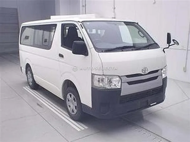 Toyota Hiace 2014, auction grade 3.5