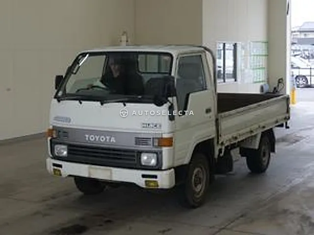 Toyota Hiace 1993, auction grade 3.5