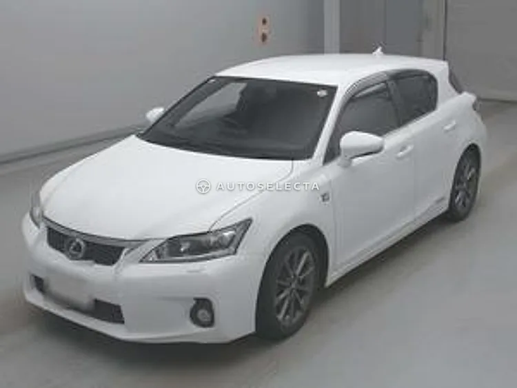 Lexus CT 2012, photo 1 of 2