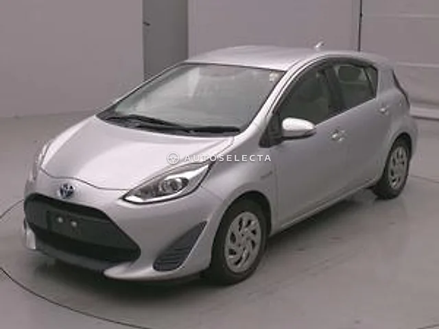 Toyota Aqua 2017, auction grade RA