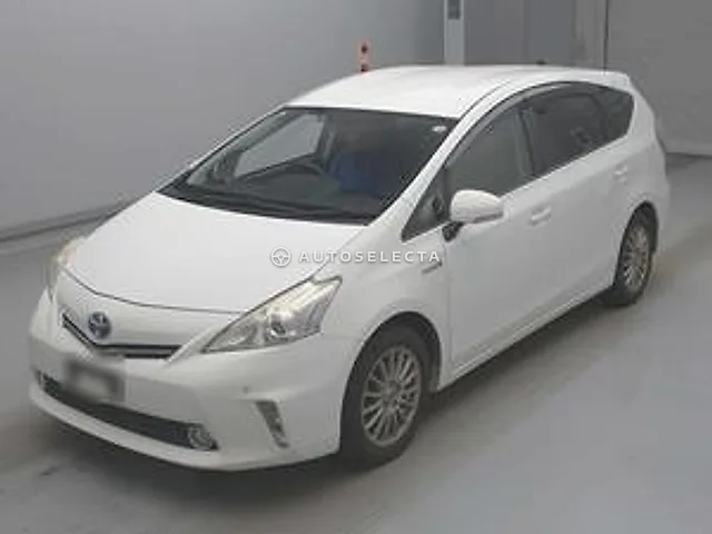 Toyota Prius Alpha 2013, auction grade 3.5