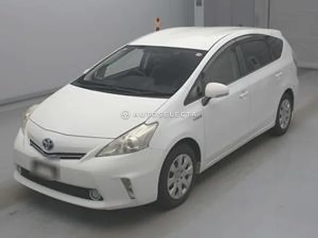 Toyota Prius Alpha 2012, auction grade R