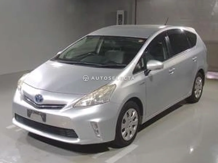 Toyota Prius Alpha 2011, photo 1 of 1
