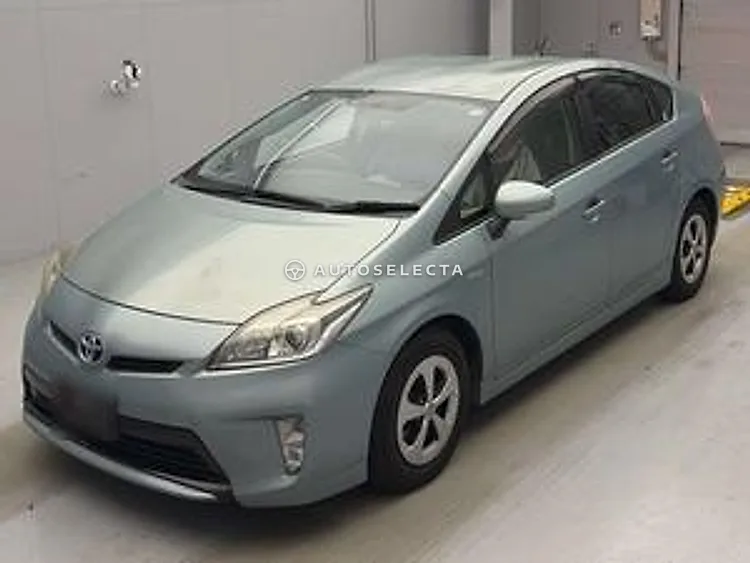 Toyota Prius 2015, photo 1 of 2