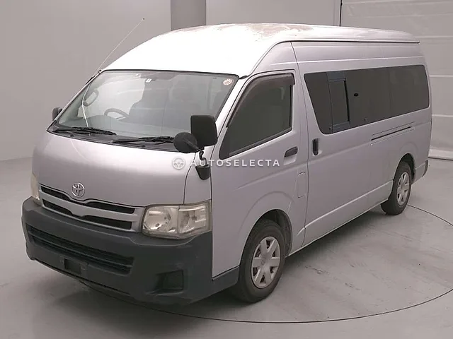 Toyota Hiace Commuter 2012, auction grade R