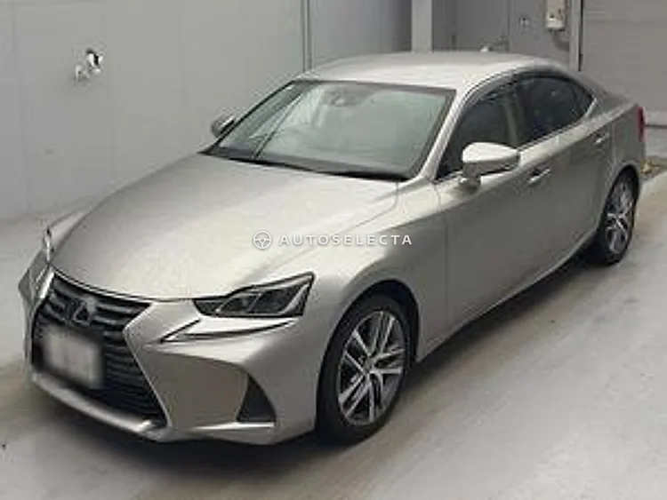 Lexus IS 2017, photo 1 of 2