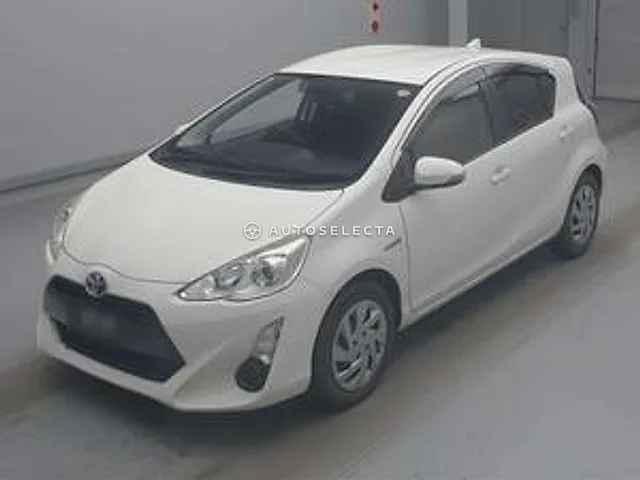 Toyota Aqua 2015, auction grade R