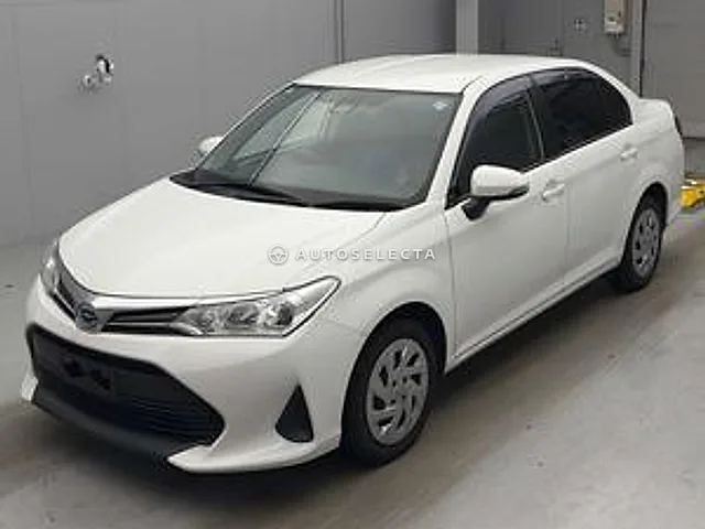 Toyota Corolla Axio 2021, auction grade 3.5