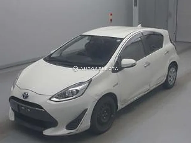 Toyota Aqua 2019, auction grade R