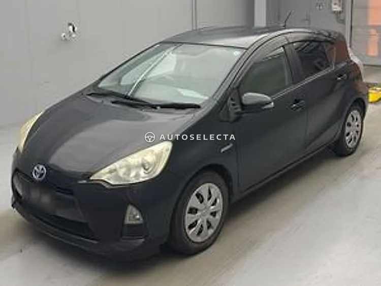 Toyota Aqua 2013, photo 1 of 1