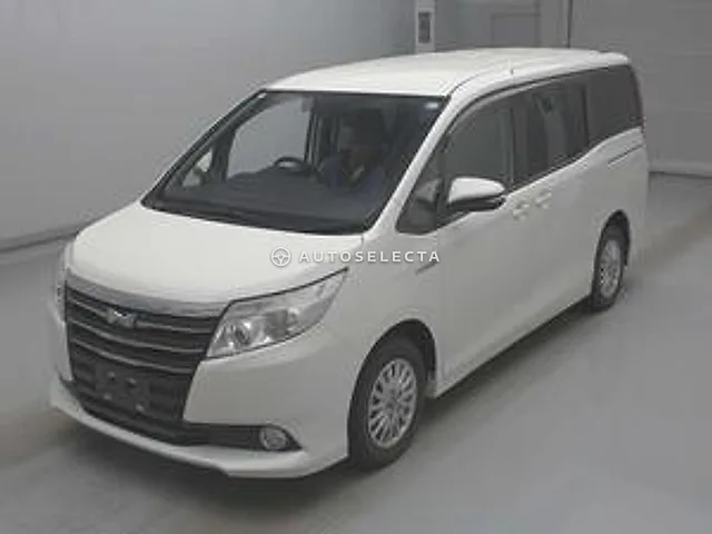 Toyota Noah 2015, auction grade 3.5