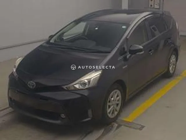 Toyota Prius Alpha 2015, auction grade 3.5