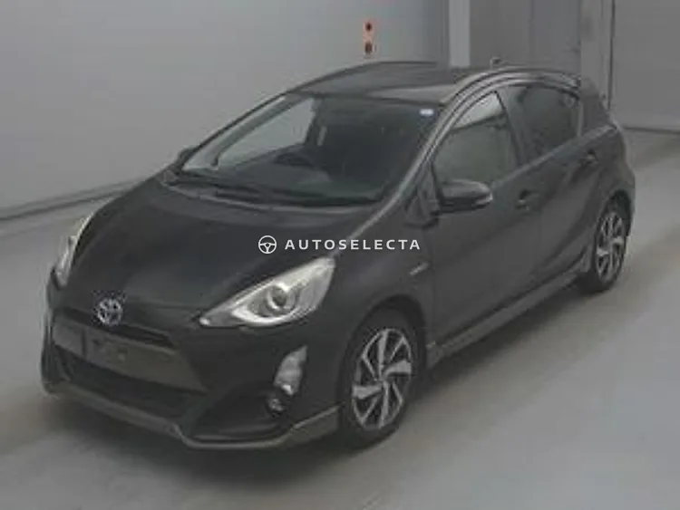 Toyota Aqua 2015, photo 1 of 1