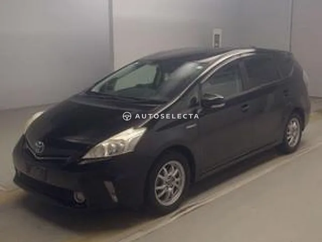 Toyota Prius Alpha 2011, auction grade 3.5