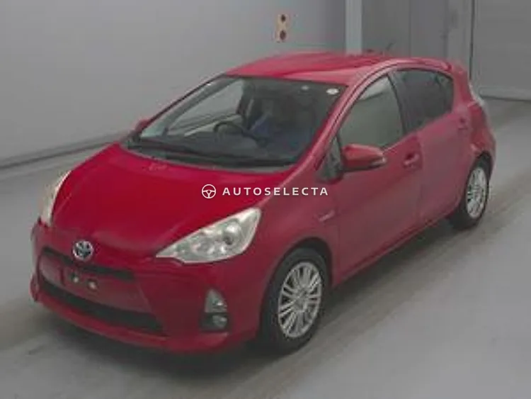 Toyota Aqua 2012, photo 1 of 1