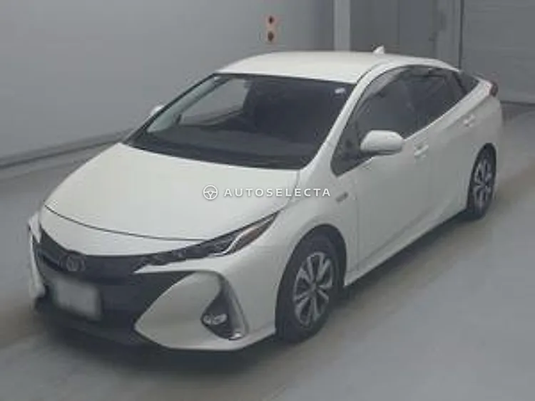 Toyota Prius PHV 2017, photo 1 of 1