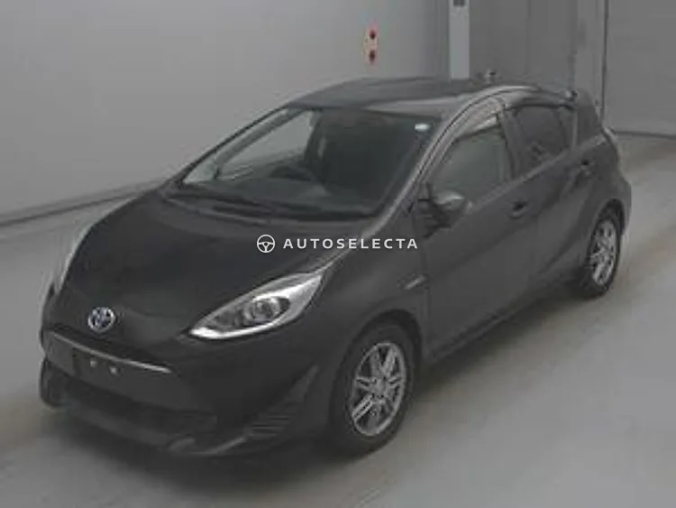 Toyota Aqua 2017, photo 1 of 1