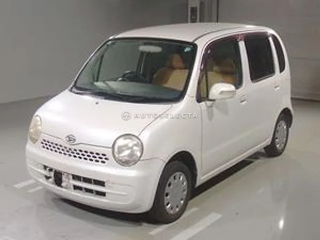 Daihatsu Move Latte 2007, auction grade 3.5