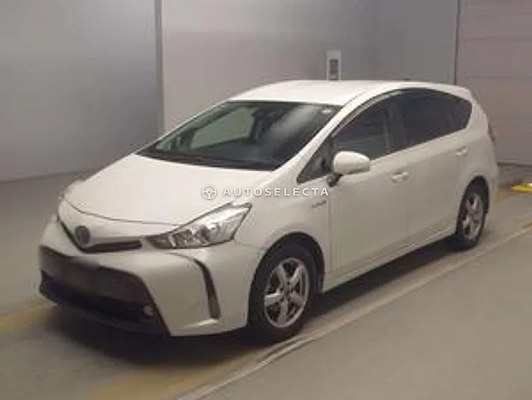 Toyota Prius Alpha 2019, photo 1 of 1