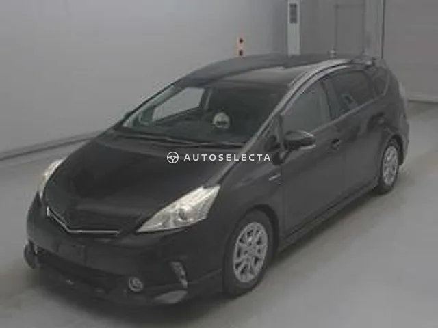 Toyota Prius Alpha 2013, auction grade 3.5