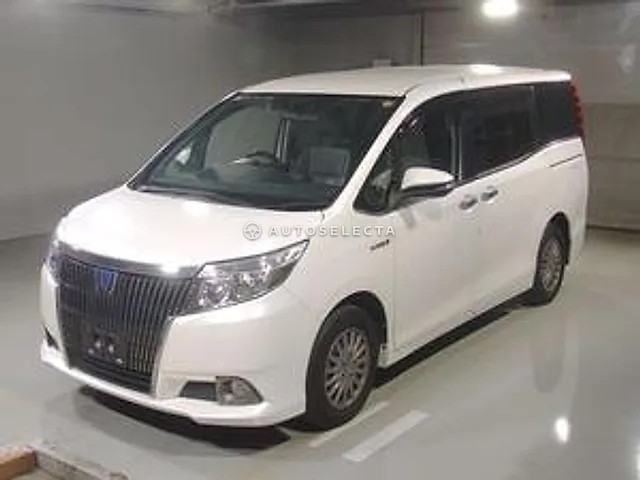 Toyota Esquire 2015, auction grade 3.5