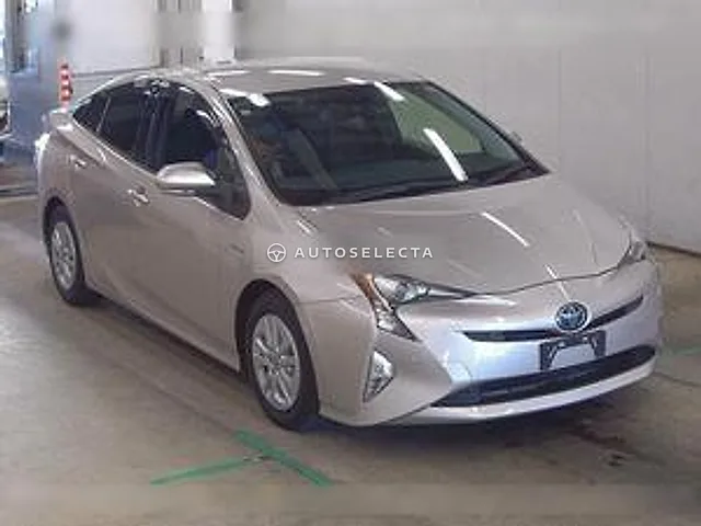 Toyota Prius 2017, auction grade 4