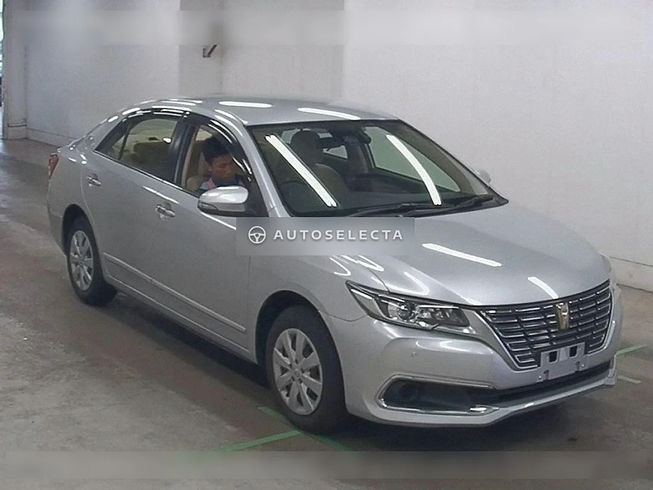 Toyota Premio 2019, photo 1 of 6